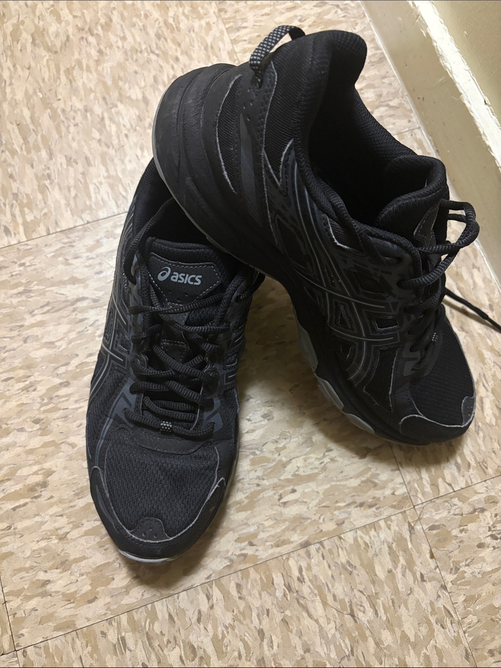 ASICS Men's Black Athletic Running Shoes with Subtle Gray Accents